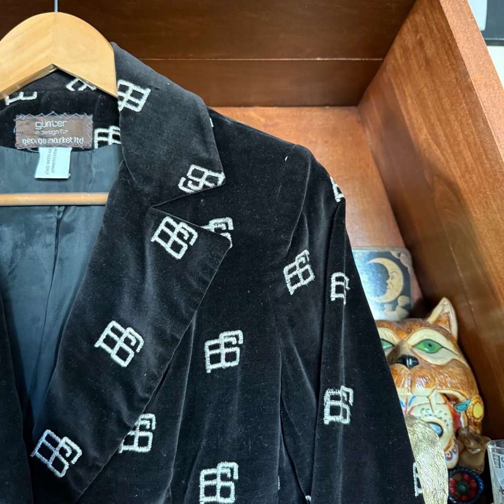 Vintage Gunter - Black Velvet Designer Blazer Jacket - Women’s Large
